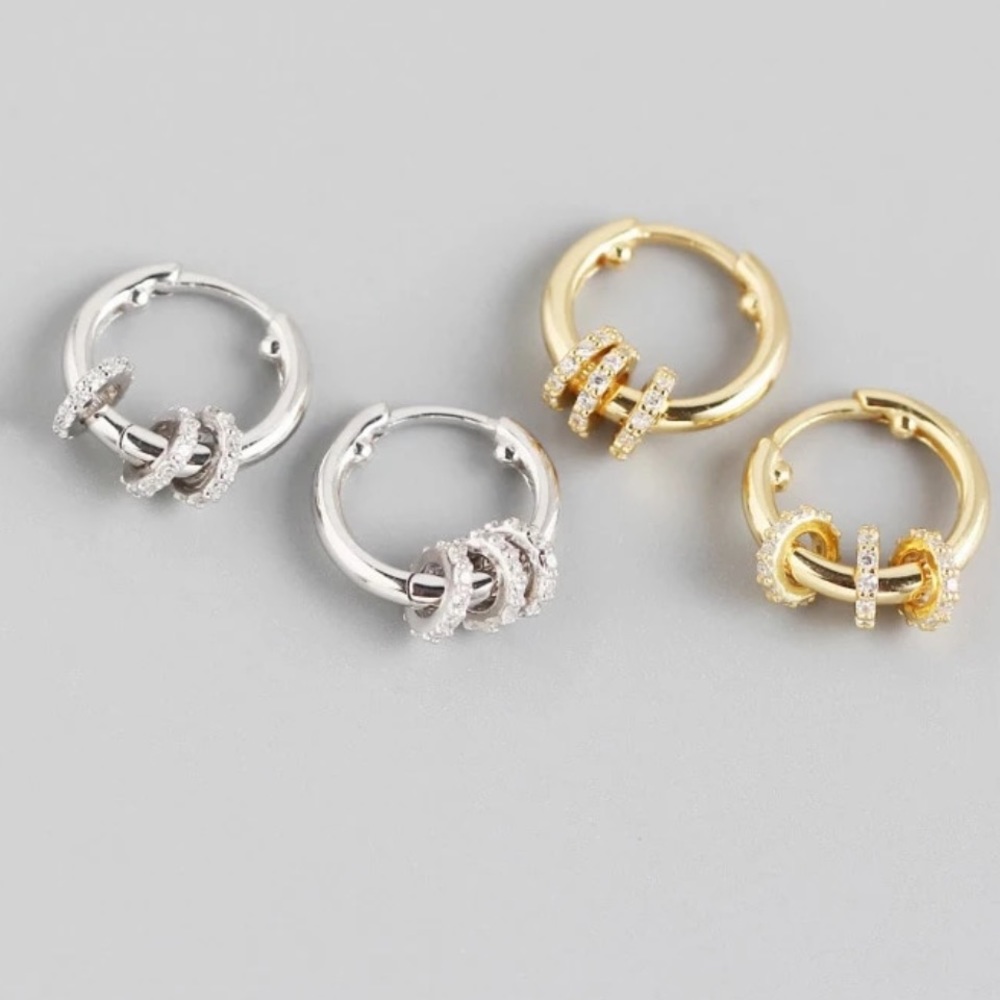 💛Insta small circle rhinestone earrings